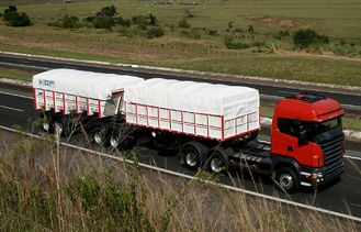 China Durable PVC Tarpaulin Truck Cover Sheet / Covering Tarps For Awning And Tents supplier